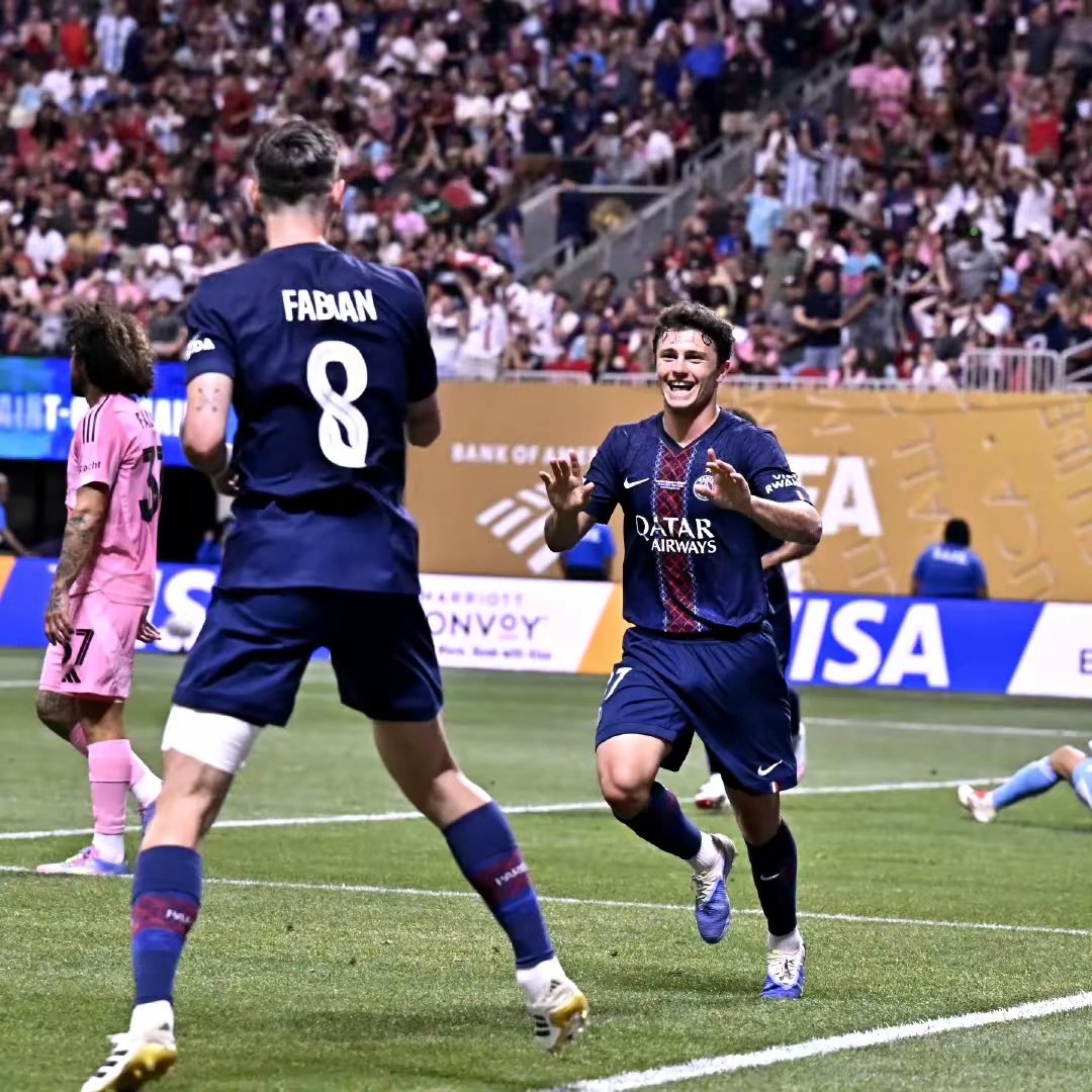 爱游戏体育欧冠赛程吃紧，圣安东尼奥马刺集结日遗憾出局，质疑声仍在，团队化学反应显著的简单介绍